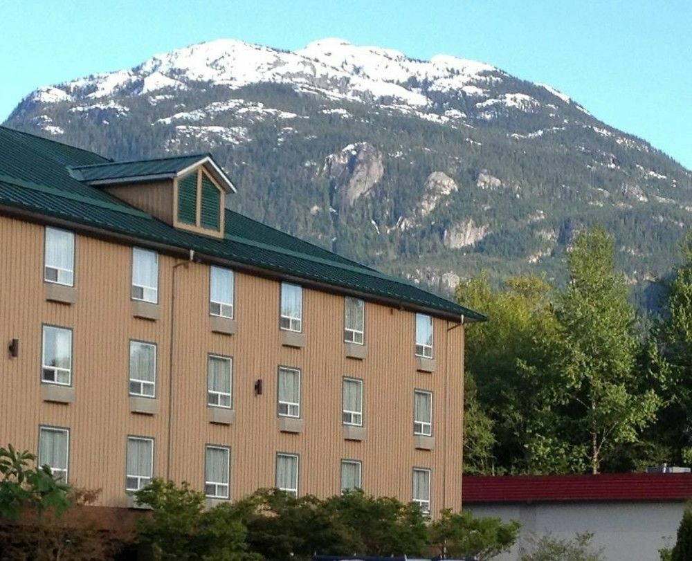 Mountain Retreat Hotel Squamish Exterior foto